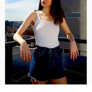 Levi’s Ribcage Shorts